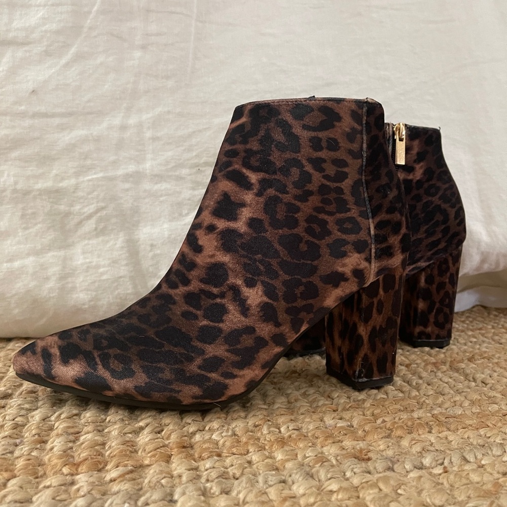 🌸 Bamboo Cheetah Print Heeled Booties 🌸